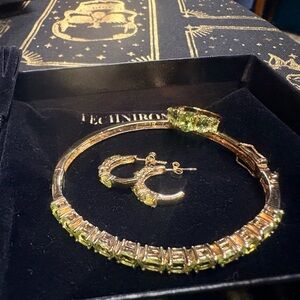 Gorgeous Vintage Set Peridot Bracelet, Ring and Earrings  18kt over .925